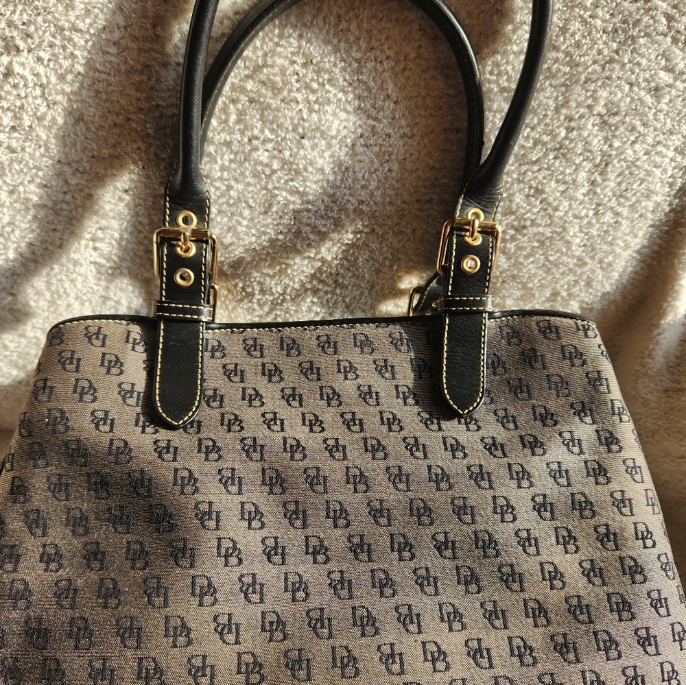 DOONEY & BOURKE HANDBAG - Picture 8 of 8